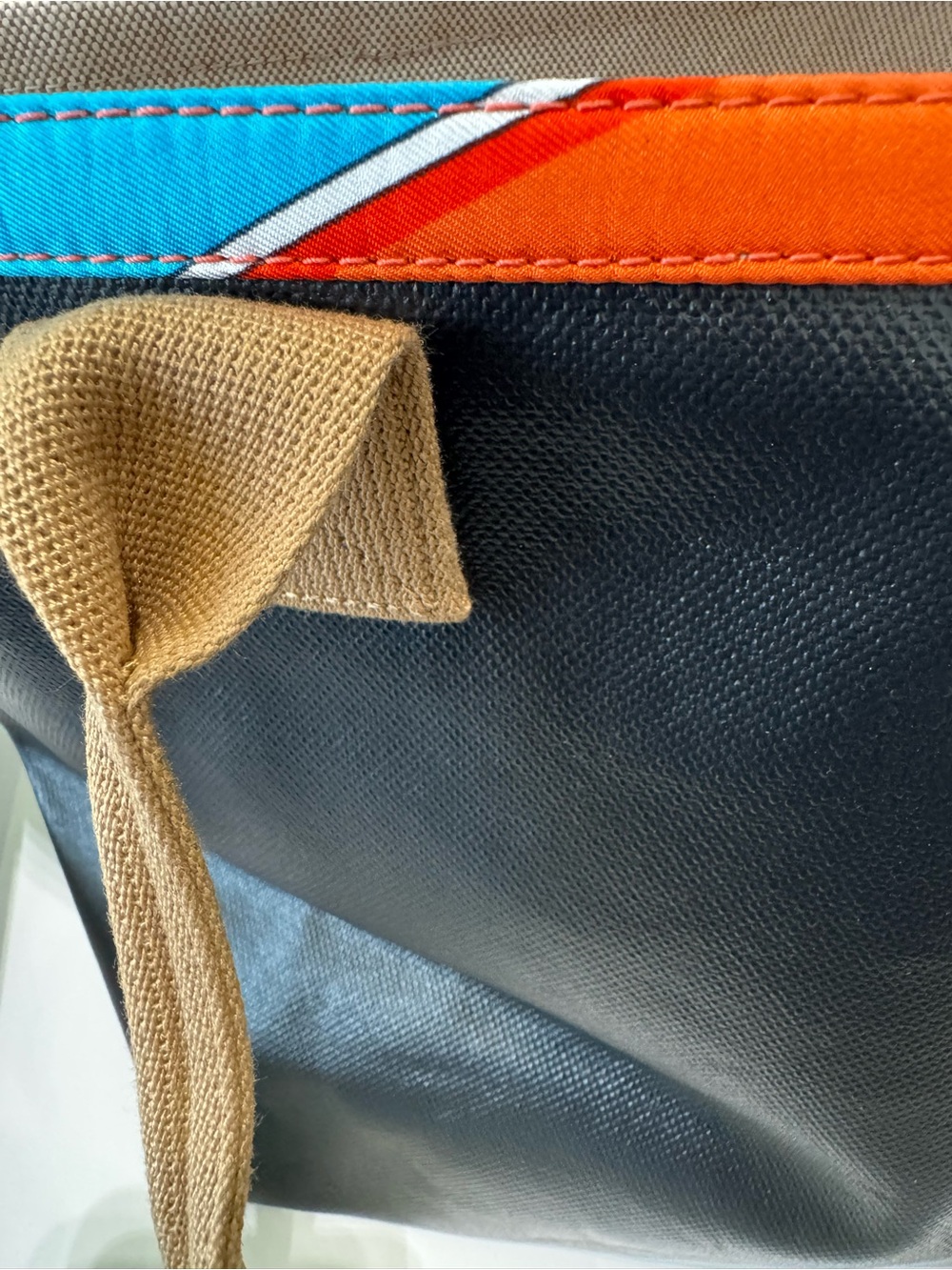 ‘26 Hermes Petit h Wax-Canvas Tote w/ Silk Print Ribbing & Contrast Top Handles - Picture 15 of 16